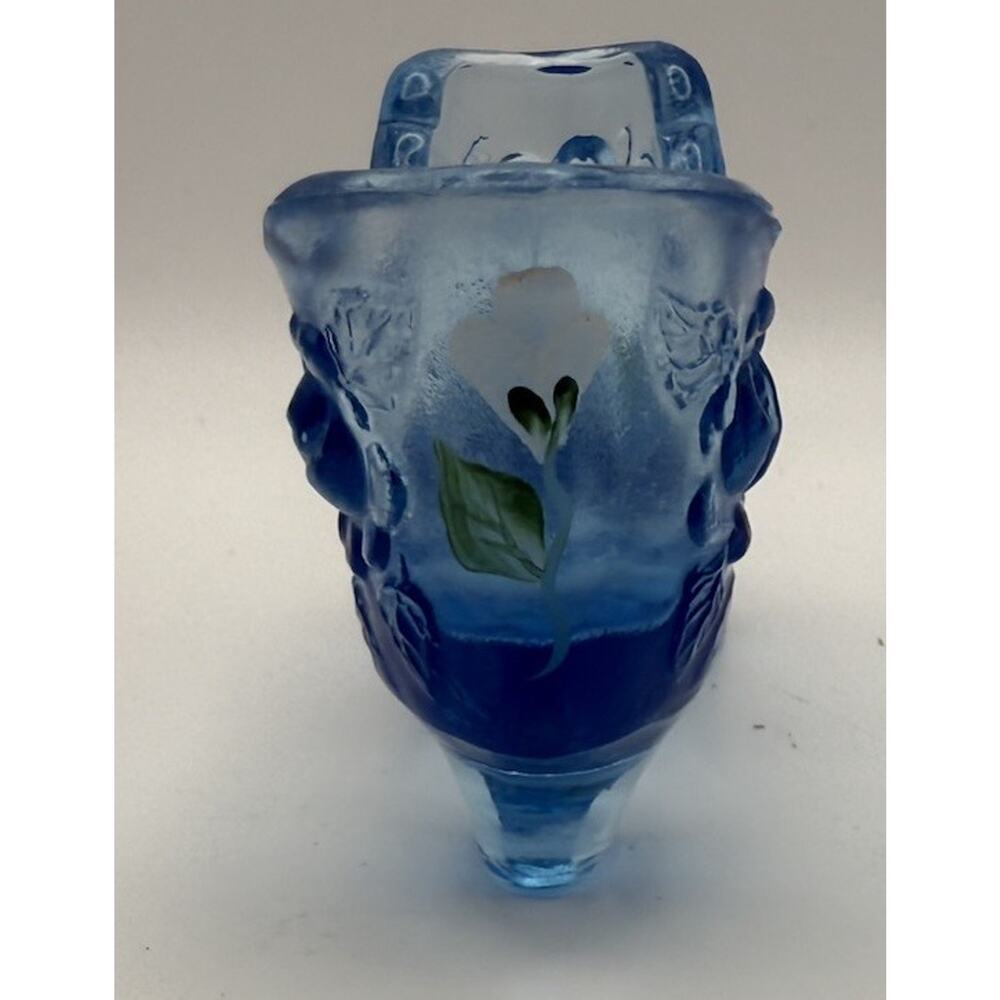 Fenton Blue Floral Hand Painted Glass Victorian Shoe Slipper 6 Inches Signed - Picture 9 of 9